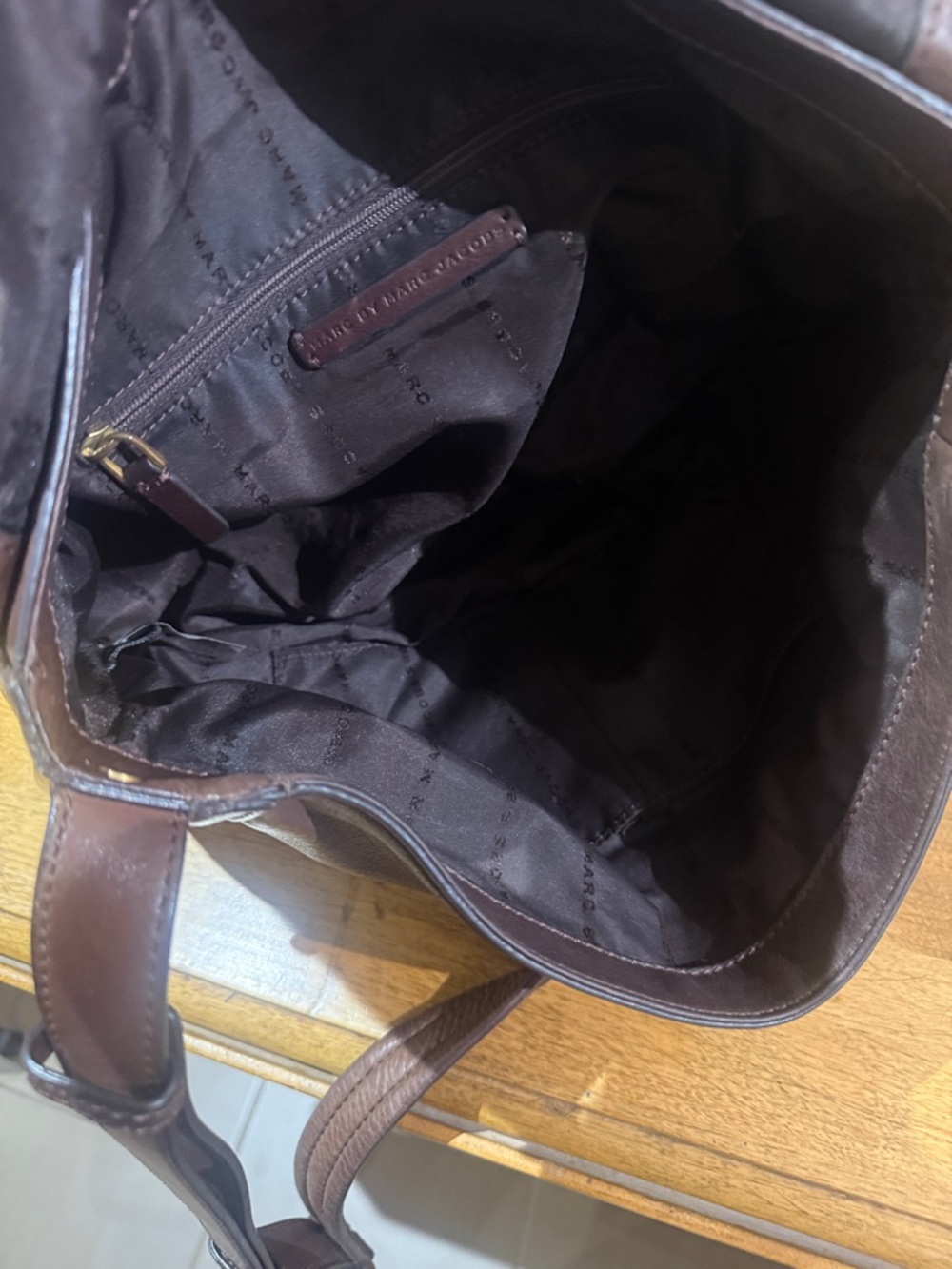 Brown Leather Messenger Bag with Turn-Lock Closure - Picture 13 of 16